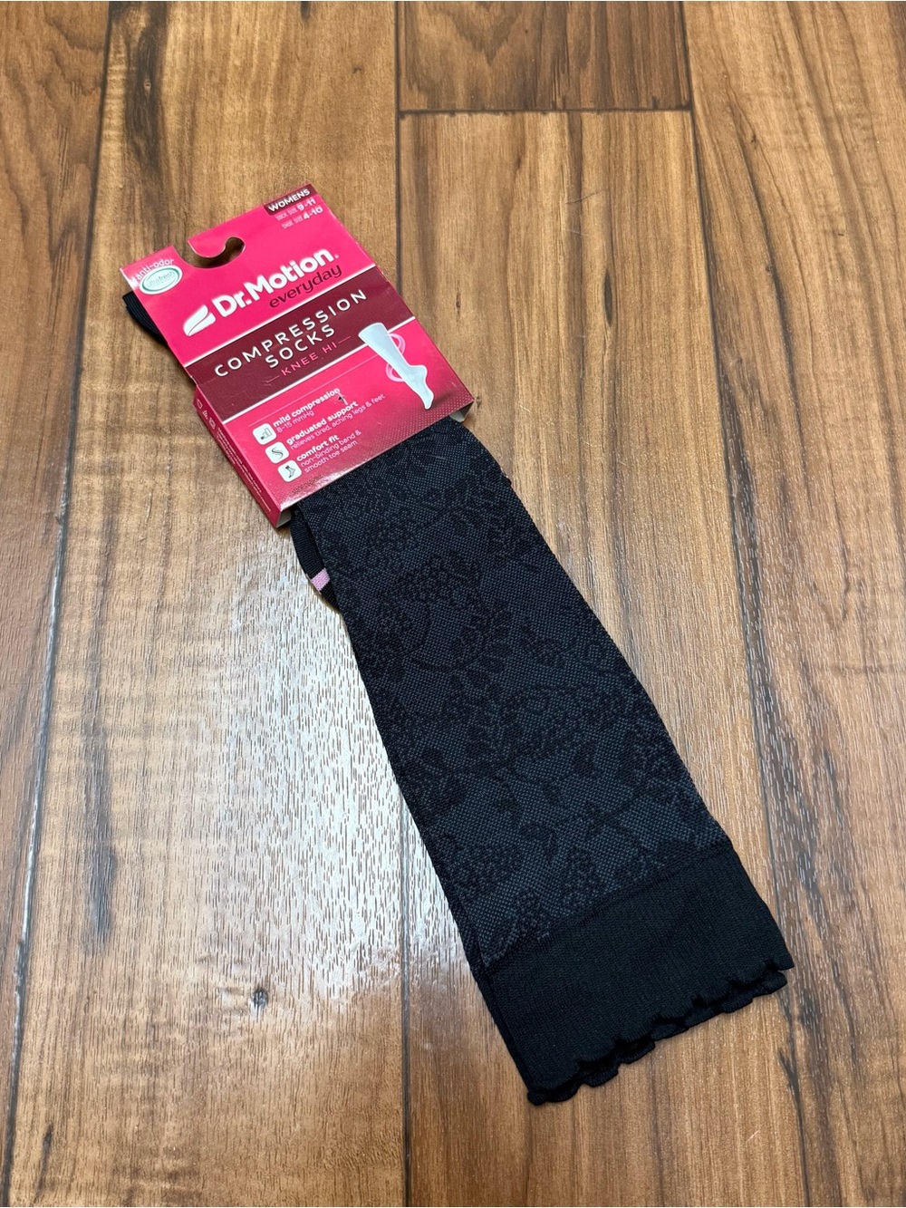 NEW Dr Motion Everyday Compression Socks Knee High Womens 4-10
